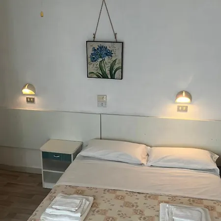 Lucerna Szálloda 2*